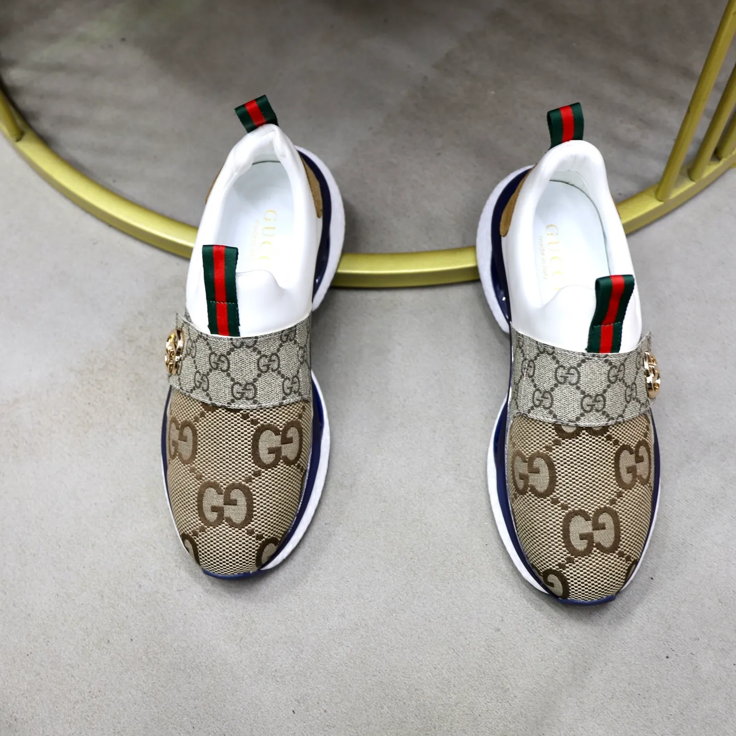 Ex-factory price: 442💰🙅‍♂️🙅‍♂️🙅‍♂️ Brand: GUCCI Standard code: 38-44 (45 customized) Grade: Same as the official website Material: Original leather splicing, comfortable and breathable lining, original wear-resistant outsole Style category: Men's fashionable casual shoes, running shoes, noble luxury brand elements, top luxury Color: actual picture color